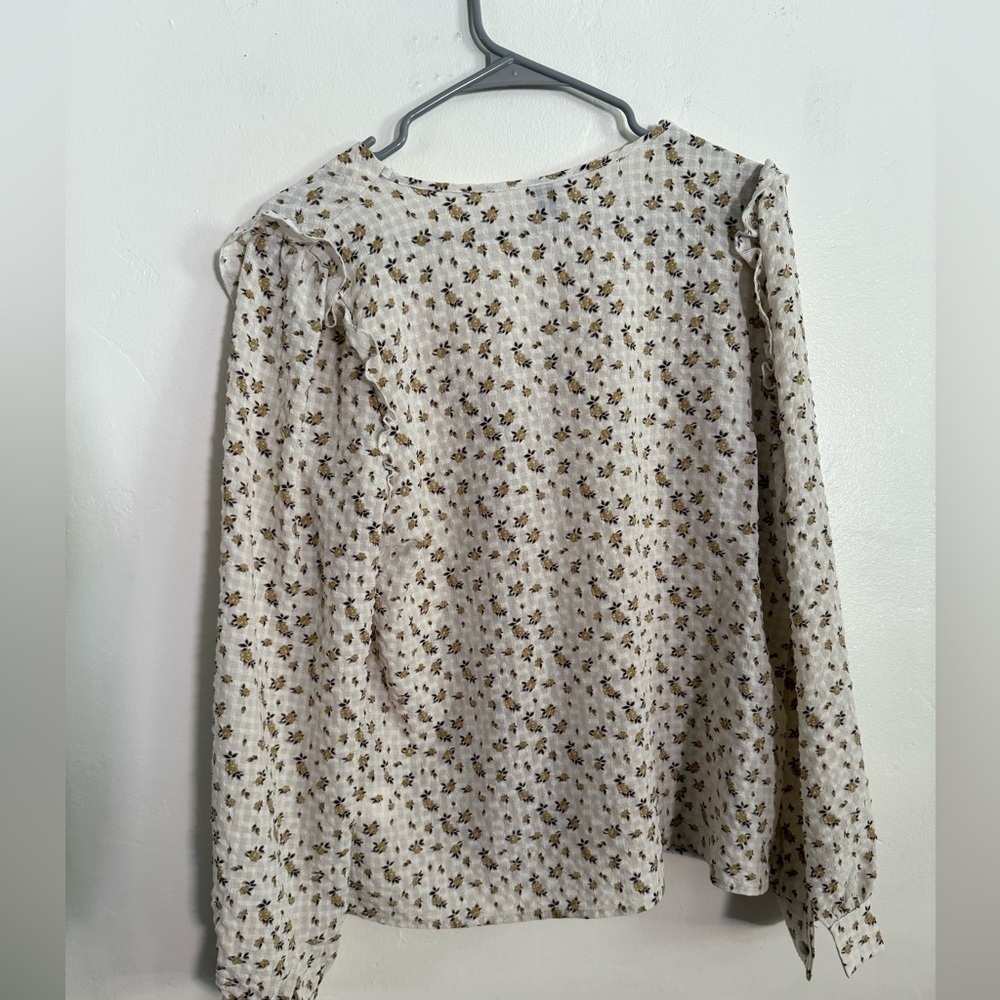Floral Print Women's Top with Ruffles, size L - Picture 5 of 6